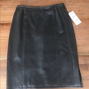 Leather pencil skirt NWT sz 6
